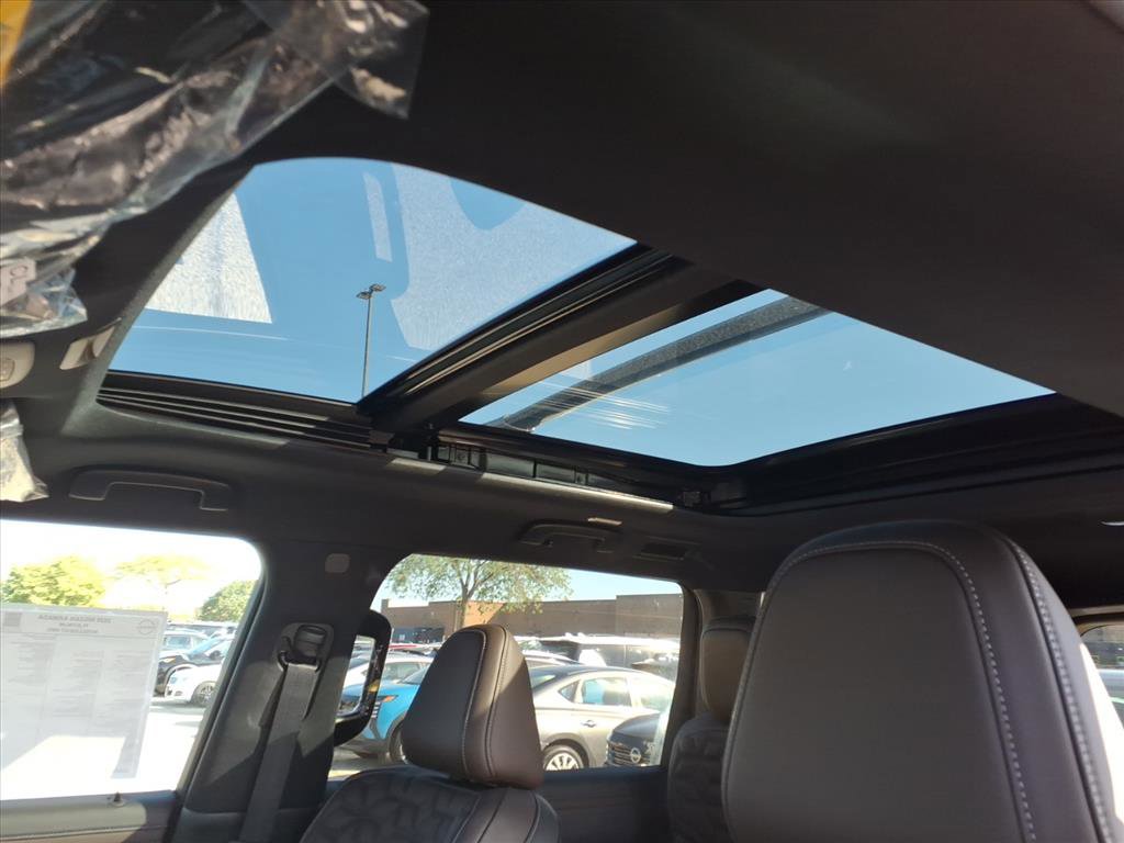 New 2026 Nissan Armada Platinum image 10