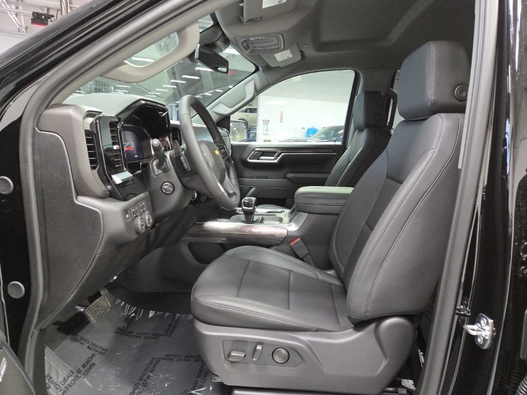 New 2026 Chevrolet Silverado 1500 LTZ AWD/4WD image 9