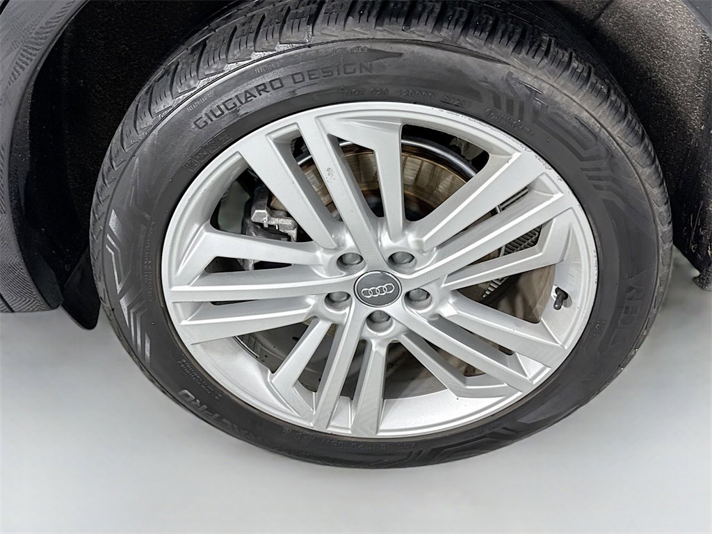 Used 2018 Audi Q5 Prestige w/ Prestige Package image 32