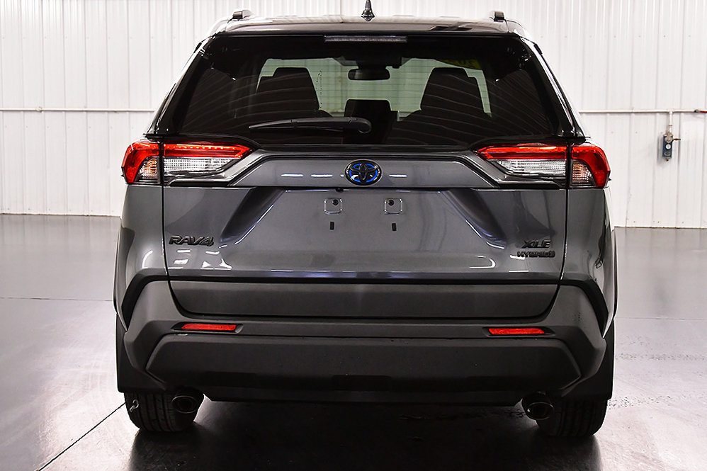 Used 2023 Toyota RAV4 XLE w/ XLE Grade Weather Package AWD/4WD image 6