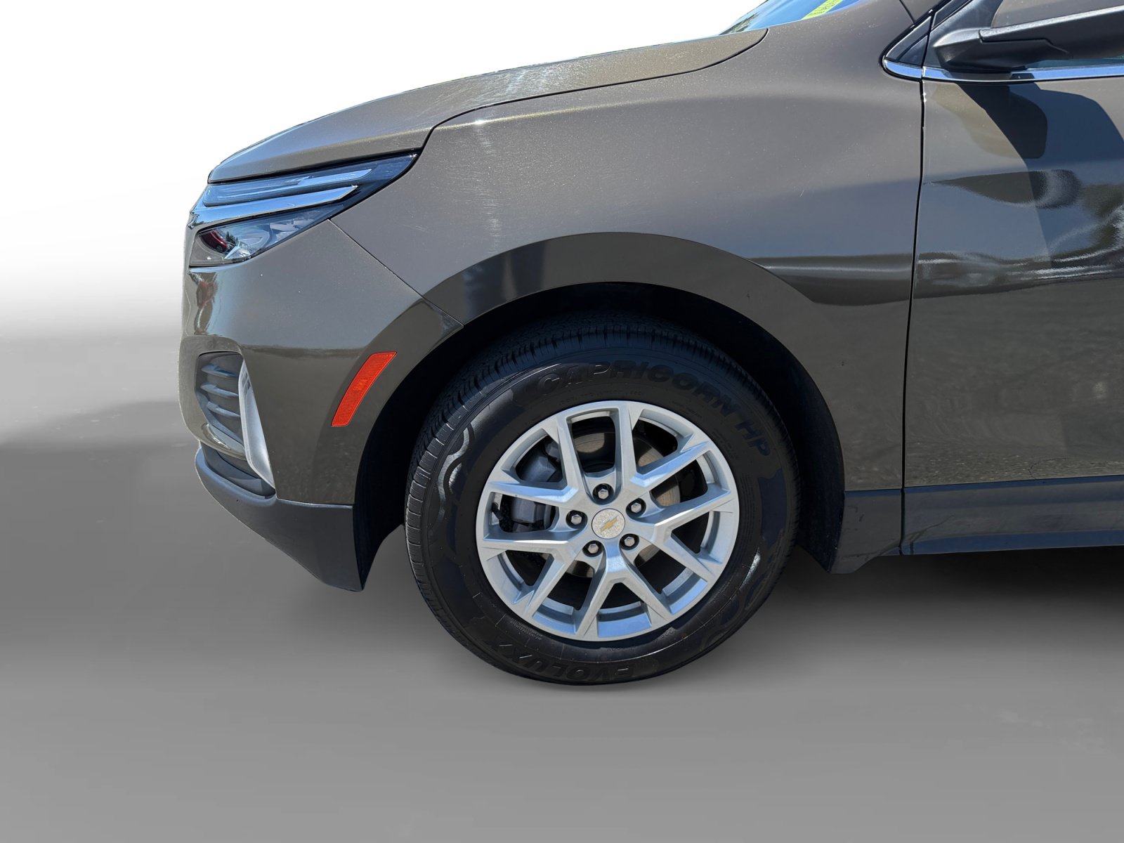 Used 2023 Chevrolet Equinox LT FWD image 9