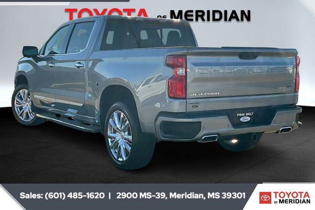 Used 2024 Chevrolet Silverado 1500 High Country w/ Technology Package image 2