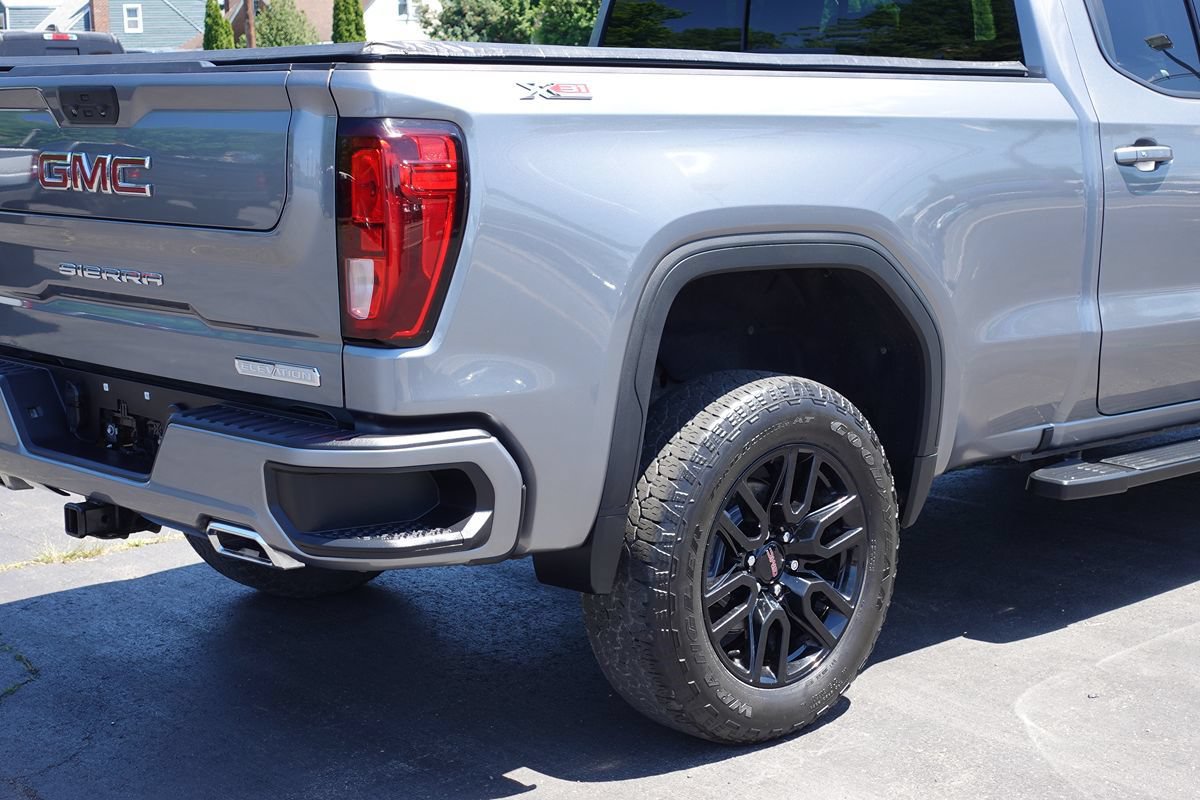 Used 2022 GMC Sierra 1500 Elevation w/ Preferred Package AWD/4WD image 10