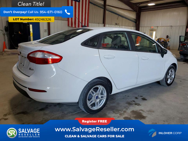 Used 2018 Ford Fiesta SE image 4