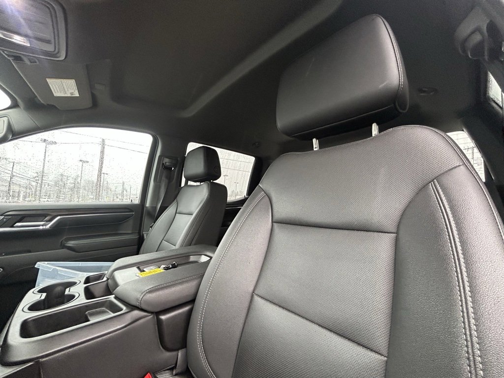 Used 2024 GMC Sierra 1500 SLT w/ X31 Off-Road Package image 14
