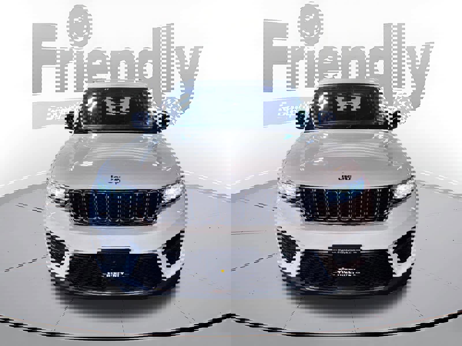 Used 2023 Jeep Grand Cherokee Laredo X image 2