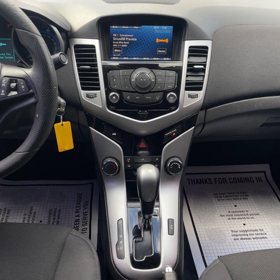 Used 2016 Chevrolet Cruze LT image 14