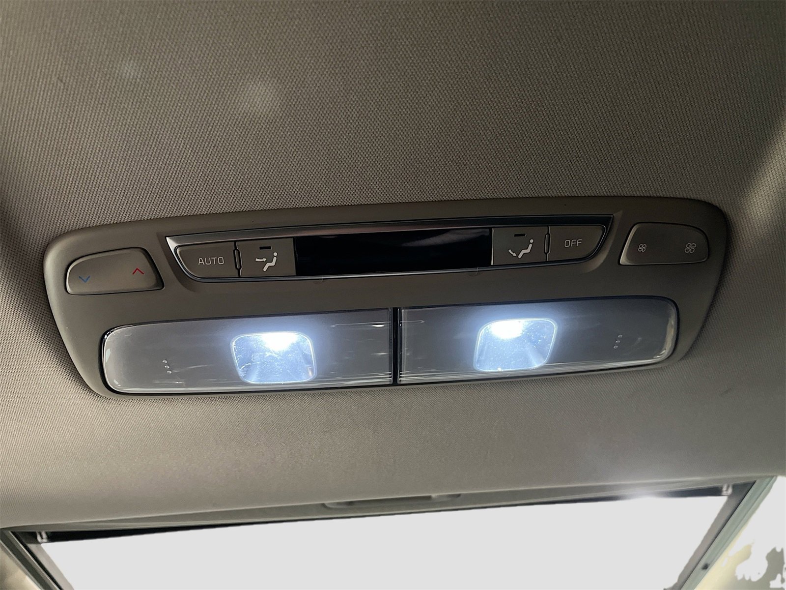 Used 2022 Kia Telluride EX w/ EX Premium Package image 28