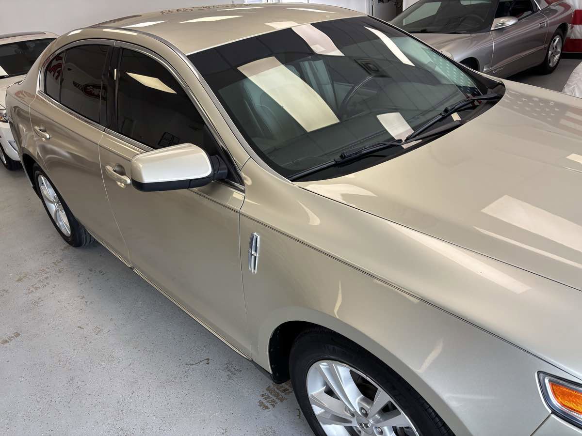 Used 2011 Lincoln MKS w/ 101A Rapid Spec Order Code FWD image 4