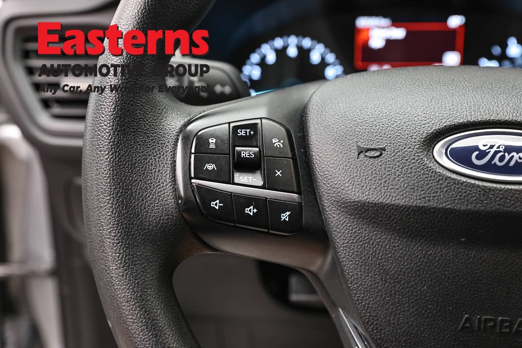 Used 2022 Ford Escape SE FWD image 15