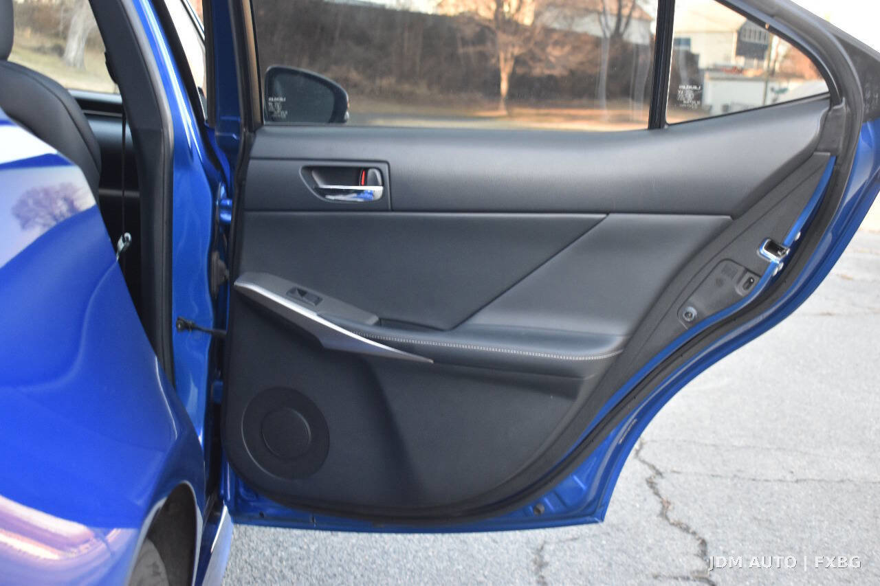 Used 2016 Lexus IS 300 AWD w/ F Sport Package image 11