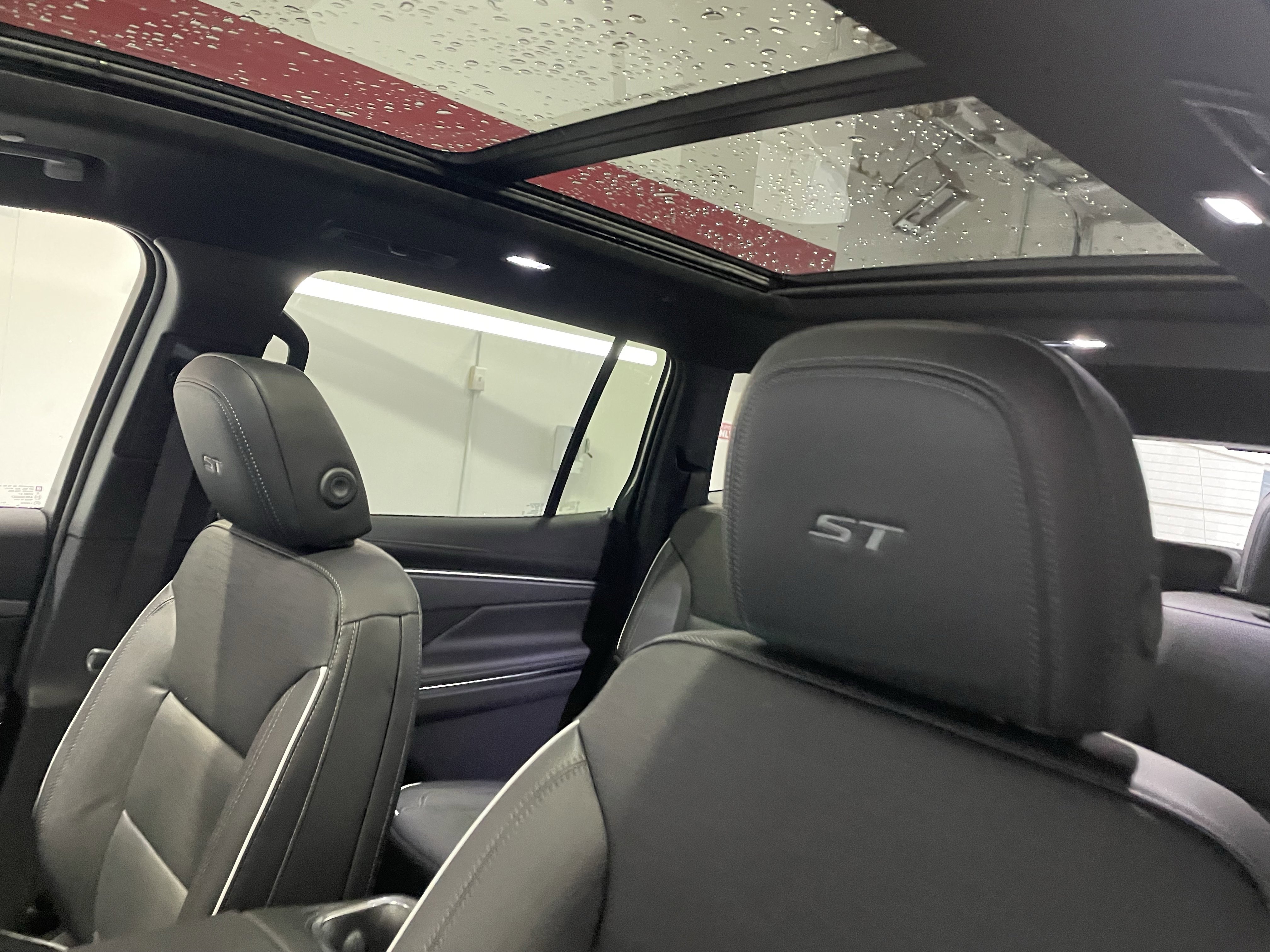 New 2026 Buick Enclave Sport Touring w/ Power Package image 17