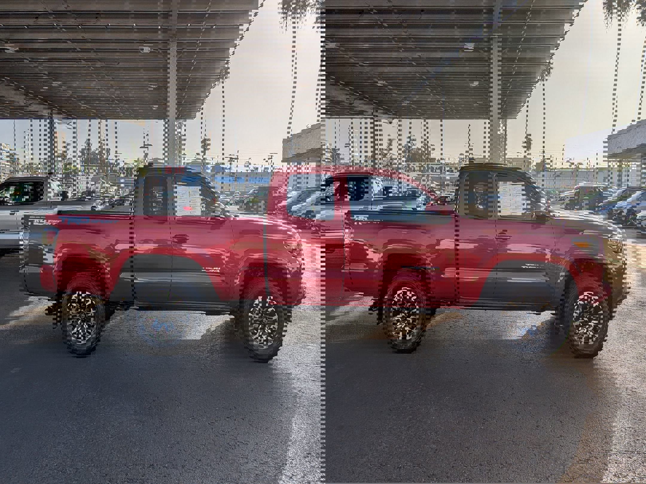 Certified 2022 Toyota Tacoma TRD Sport w/ TRD Premium Sport Package image 5