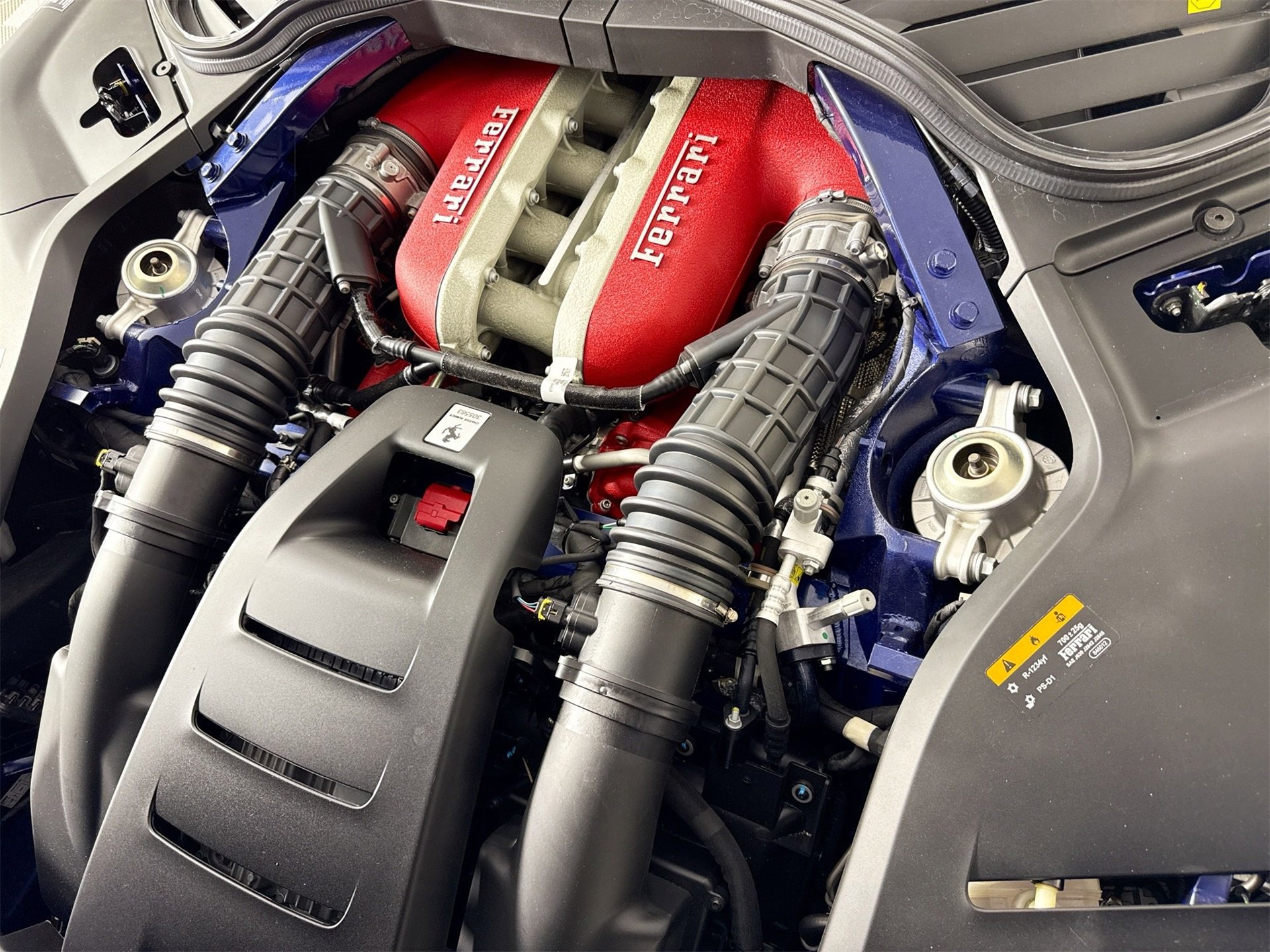 Certified 2024 Ferrari Purosangue Base image 26