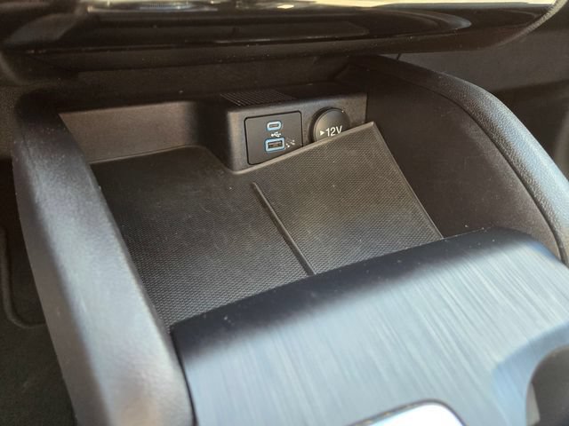 Certified 2022 Ford Escape SE w/ SE Sport Appearance Package FWD image 23