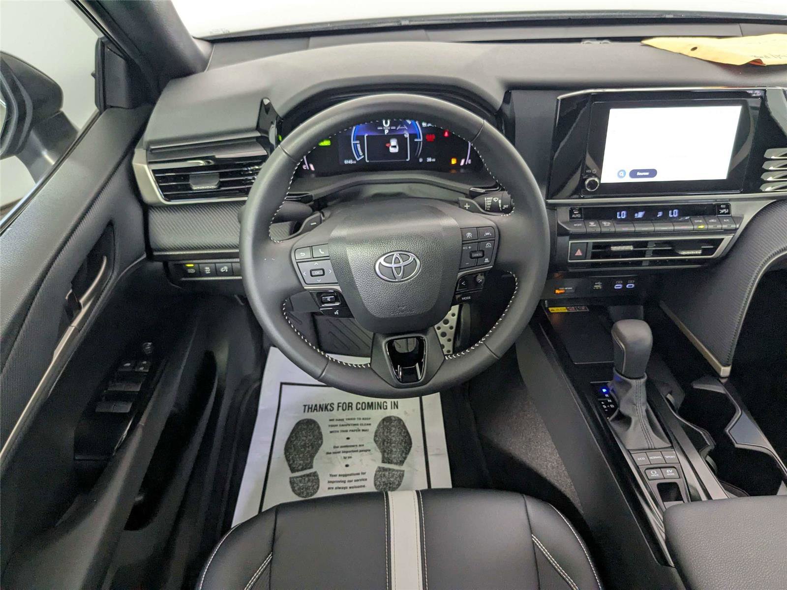 Used 2025 Toyota Camry SE FWD image 38
