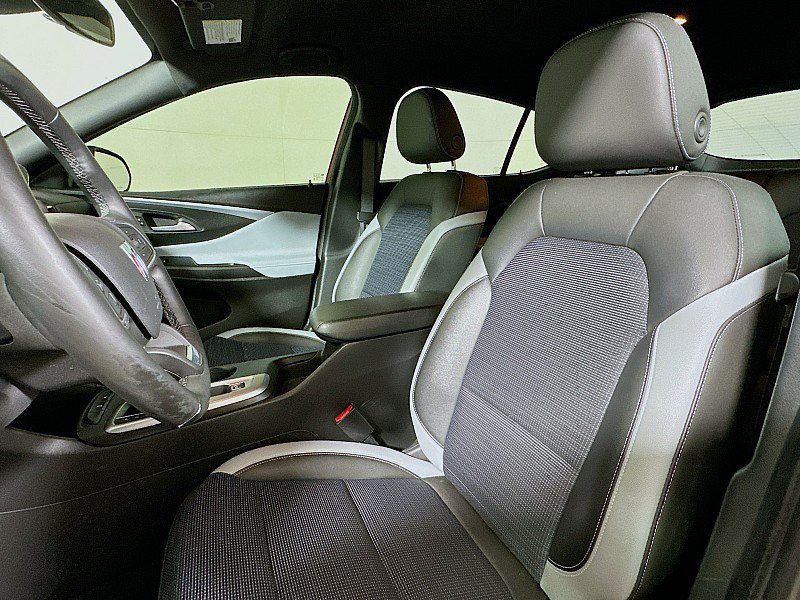 Used 2024 Buick Envista Preferred w/ Convenience I Package FWD image 21