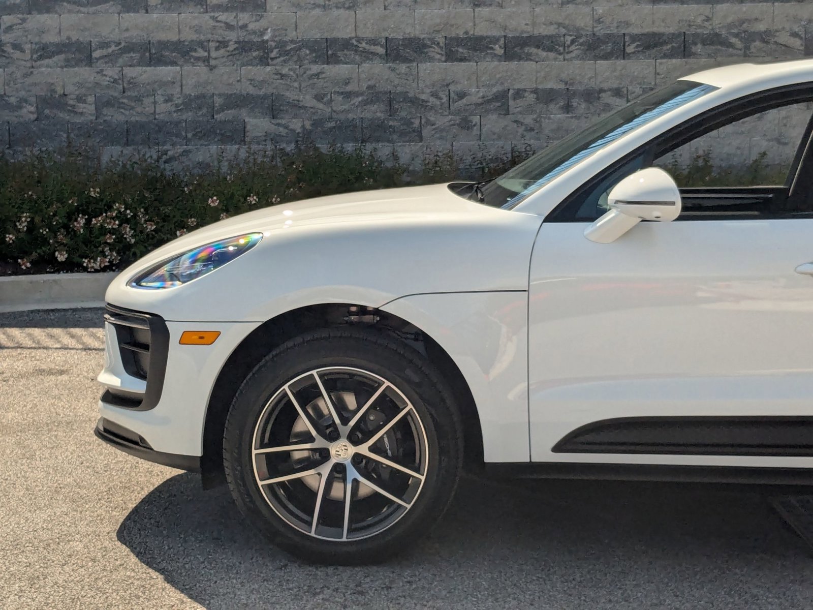 Certified 2026 Porsche Macan AWD/4WD image 11