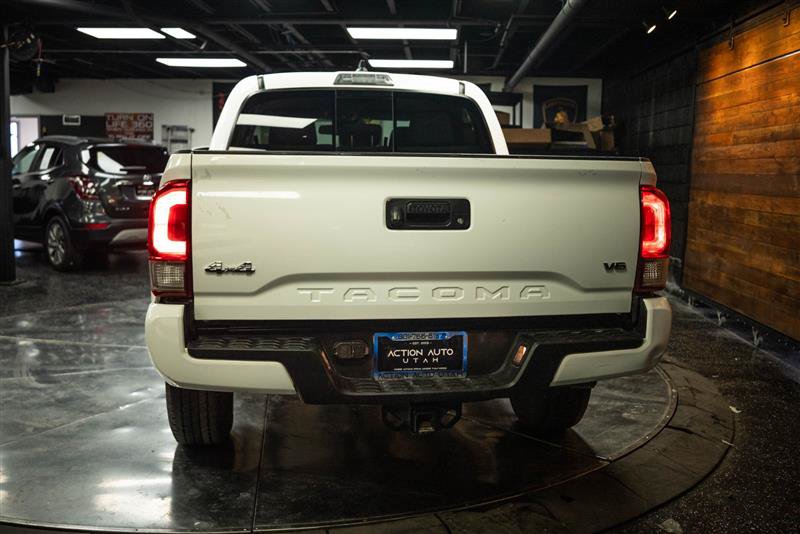 Used 2023 Toyota Tacoma SR5 w/ Technology Package AWD/4WD image 6