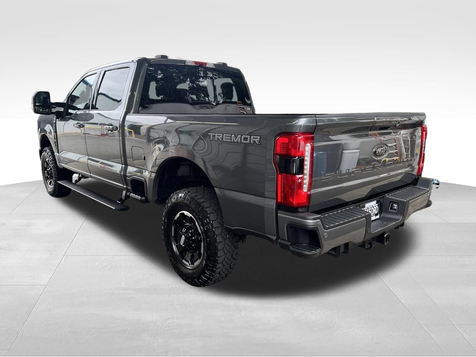 Used 2026 Ford F250 Lariat w/ Tremor Off-Road Package AWD/4WD image 8