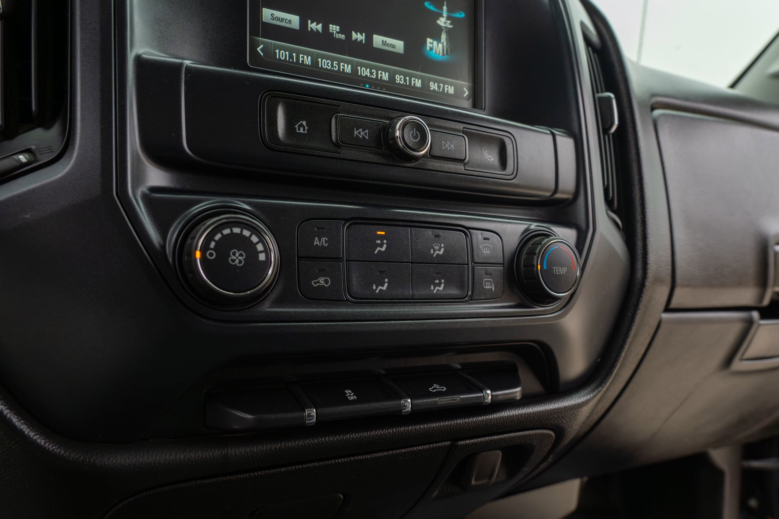 Used 2018 Chevrolet Silverado 1500 LS RWD image 15