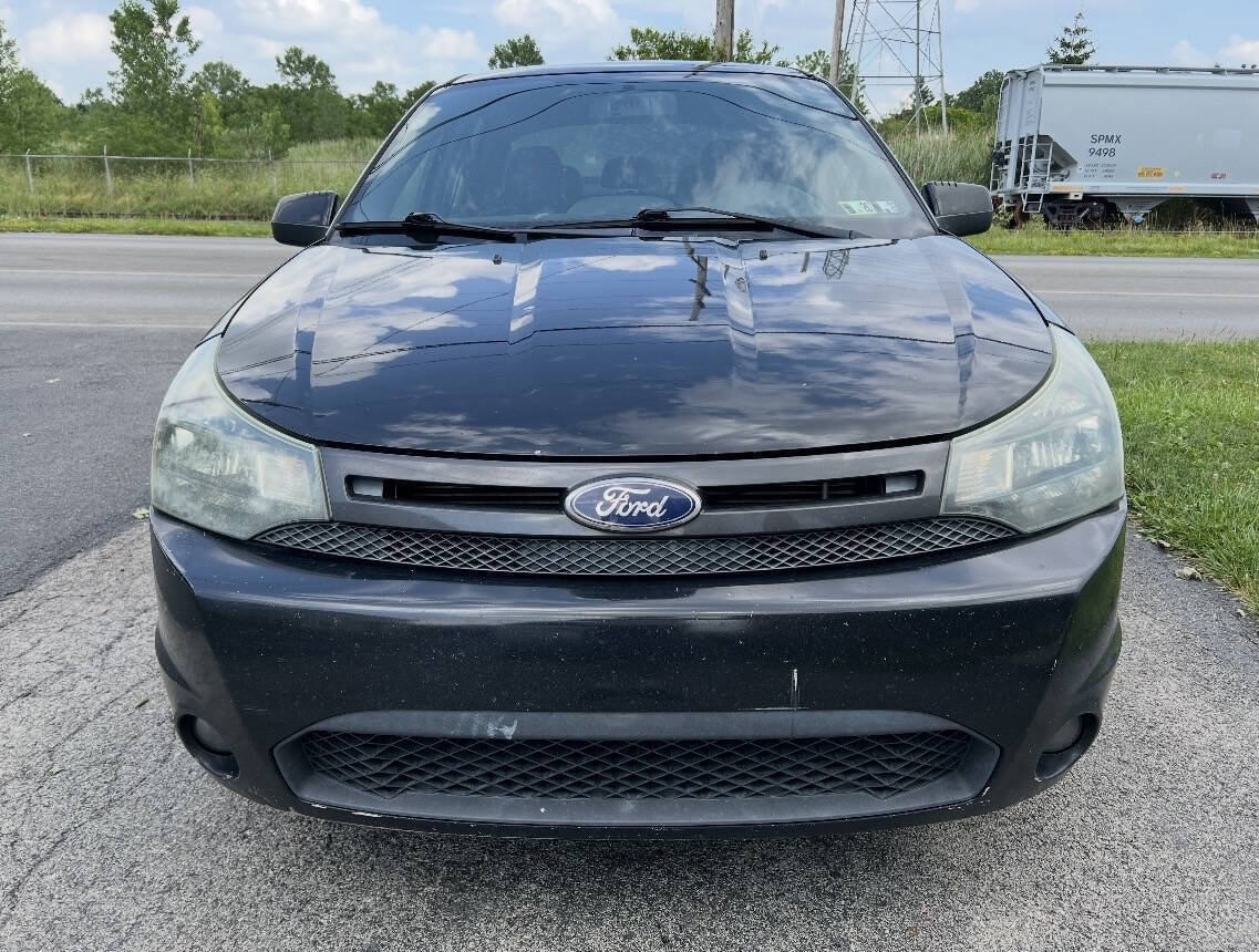 Used 2011 Ford Focus SES w/ 401A Rapid Spec Order Code FWD image 2