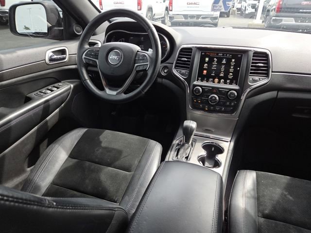 Used 2017 Jeep Grand Cherokee Altitude AWD/4WD image 27