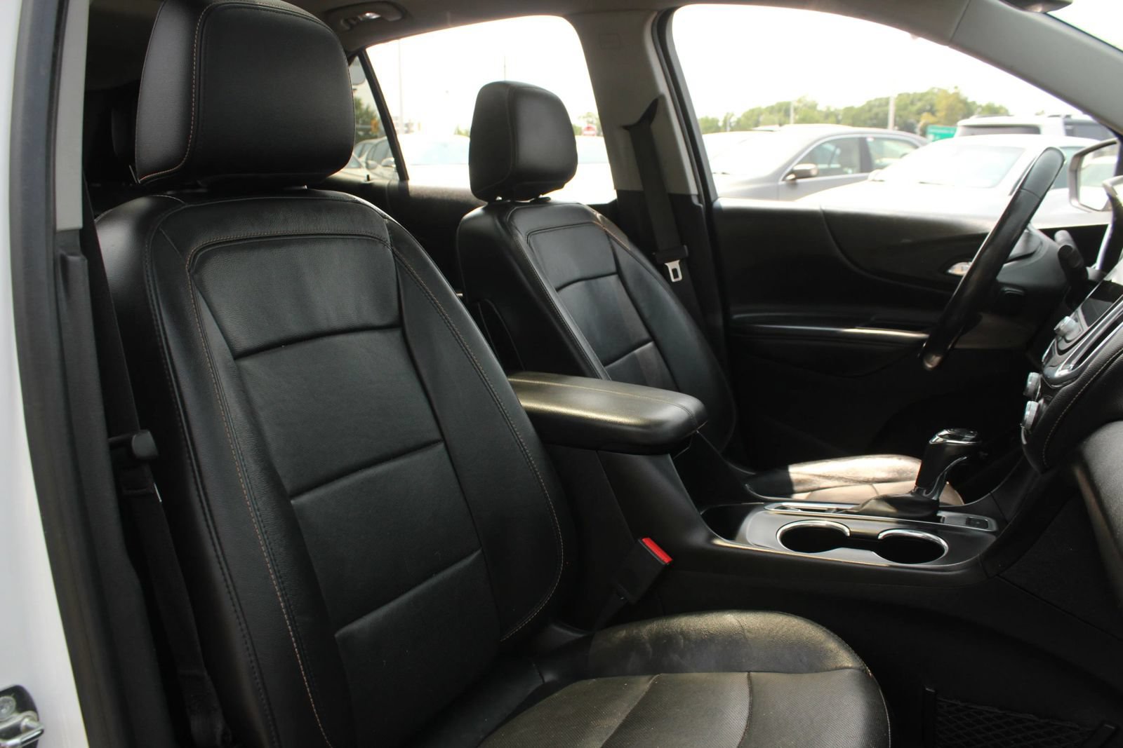 Used 2018 Chevrolet Equinox Premier AWD/4WD image 26