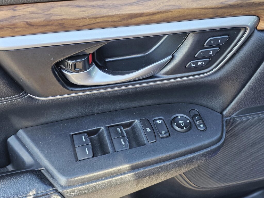 Used 2021 Honda CR-V Touring image 16