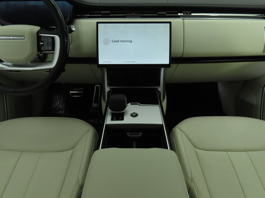 New 2025 Land Rover Range Rover Long Wheelbase SE image 13