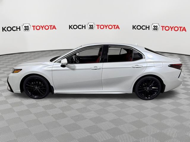 Used 2022 Toyota Camry XSE FWD image 4