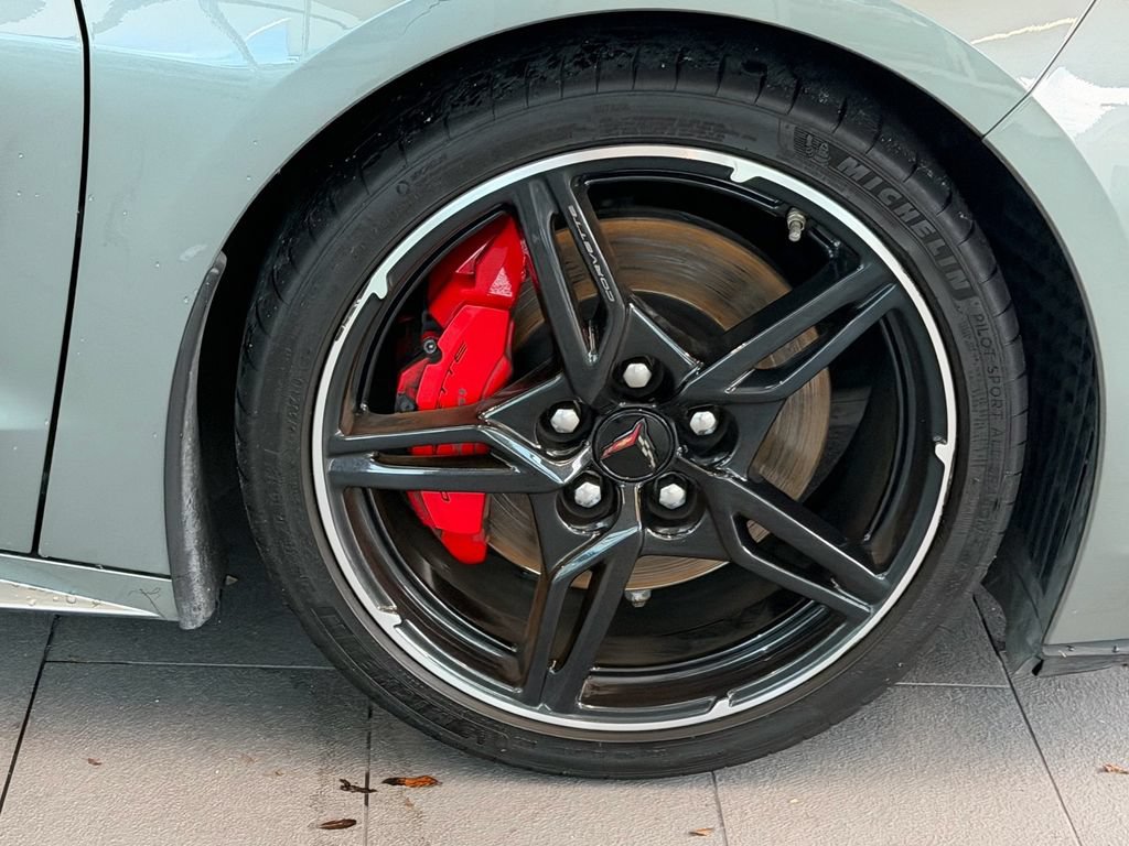 Used 2022 Chevrolet Corvette Stingray Preferred Conv w/ Z51 Performance Package RWD image 9