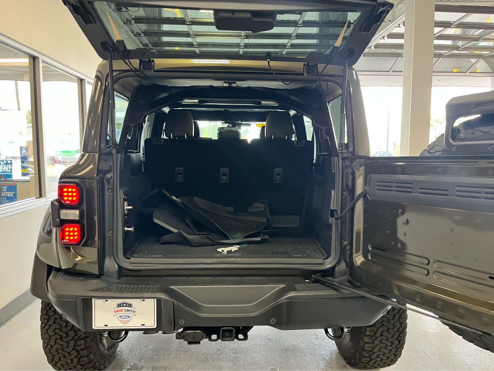 Certified 2025 Ford Bronco Raptor AWD/4WD image 36
