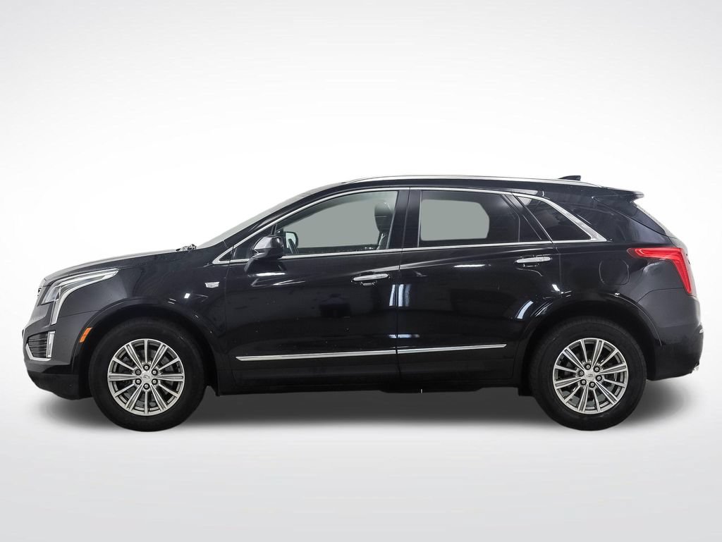 Used 2017 Cadillac XT5 Luxury w/ Driver Awareness Package AWD/4WD image 2