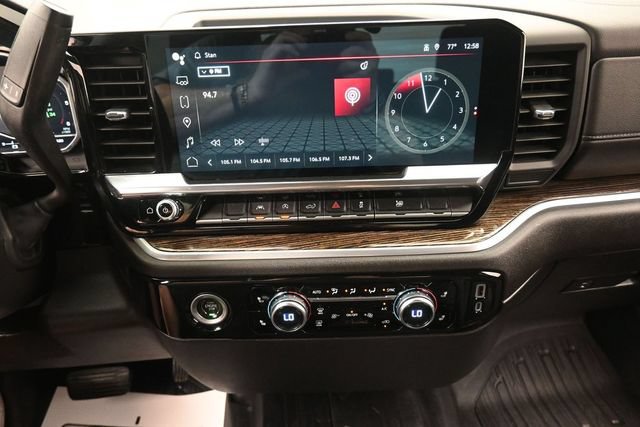 Used 2022 GMC Sierra 1500 SLE AWD/4WD image 10