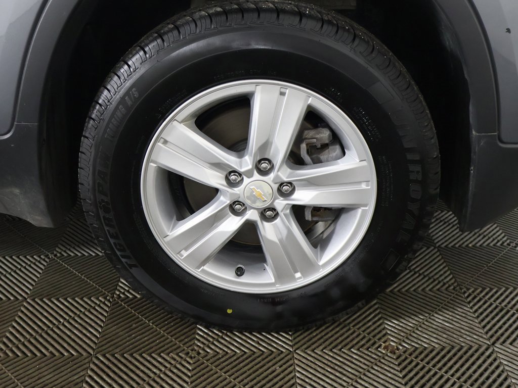 Used 2020 Chevrolet Trax LS w/ Tint and Cruise Package image 18