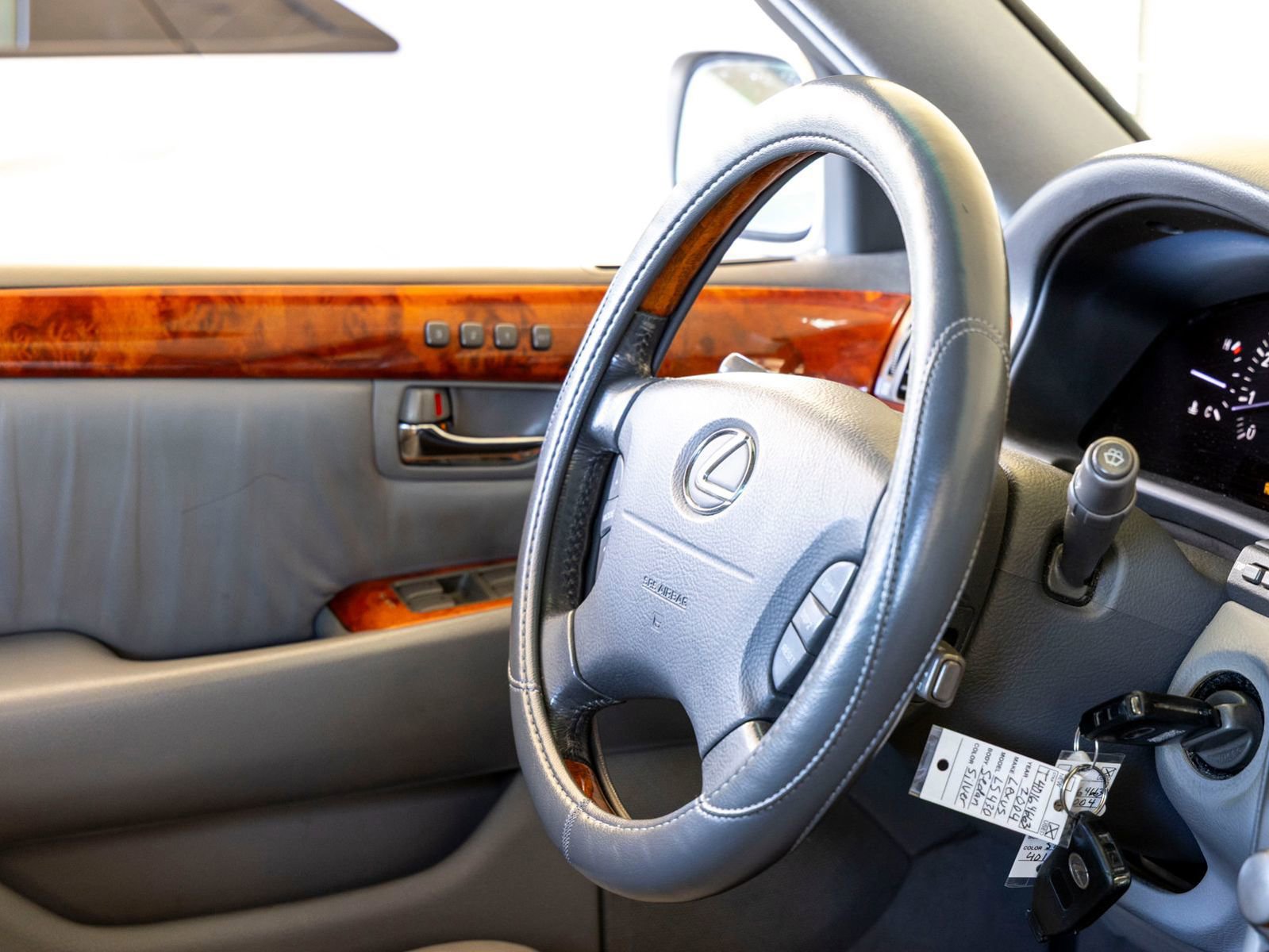 Used 2004 Lexus LS 430 image 29