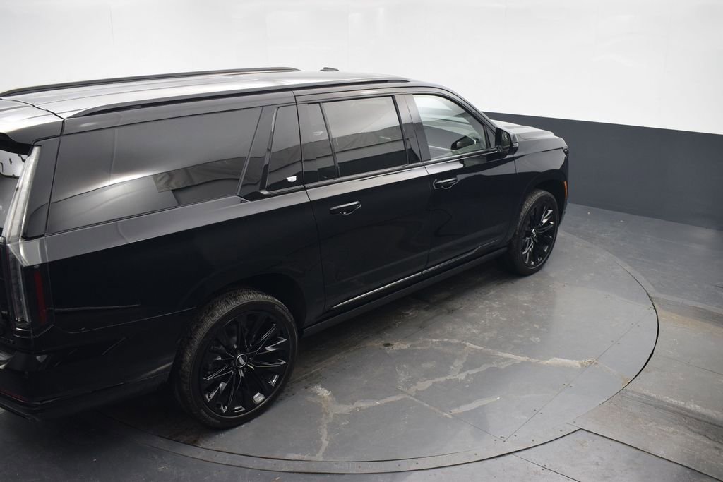 Certified 2026 Cadillac Escalade ESV Platinum Sport w/ LPO, ONYX Package image 48