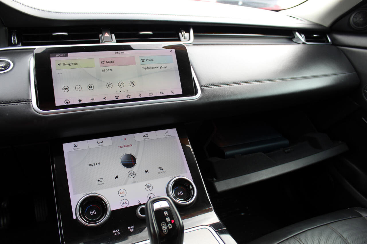 Used 2020 Land Rover Range Rover Evoque SE image 18