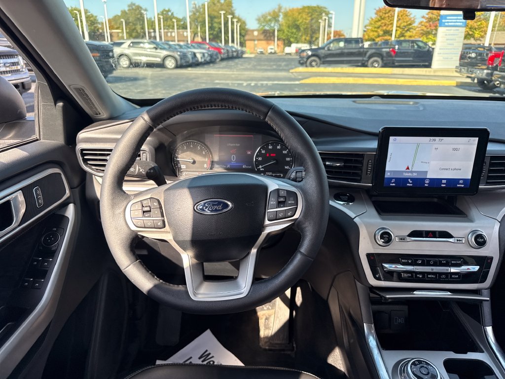 Used 2024 Ford Explorer XLT w/ Equipment Group 202A AWD/4WD image 22