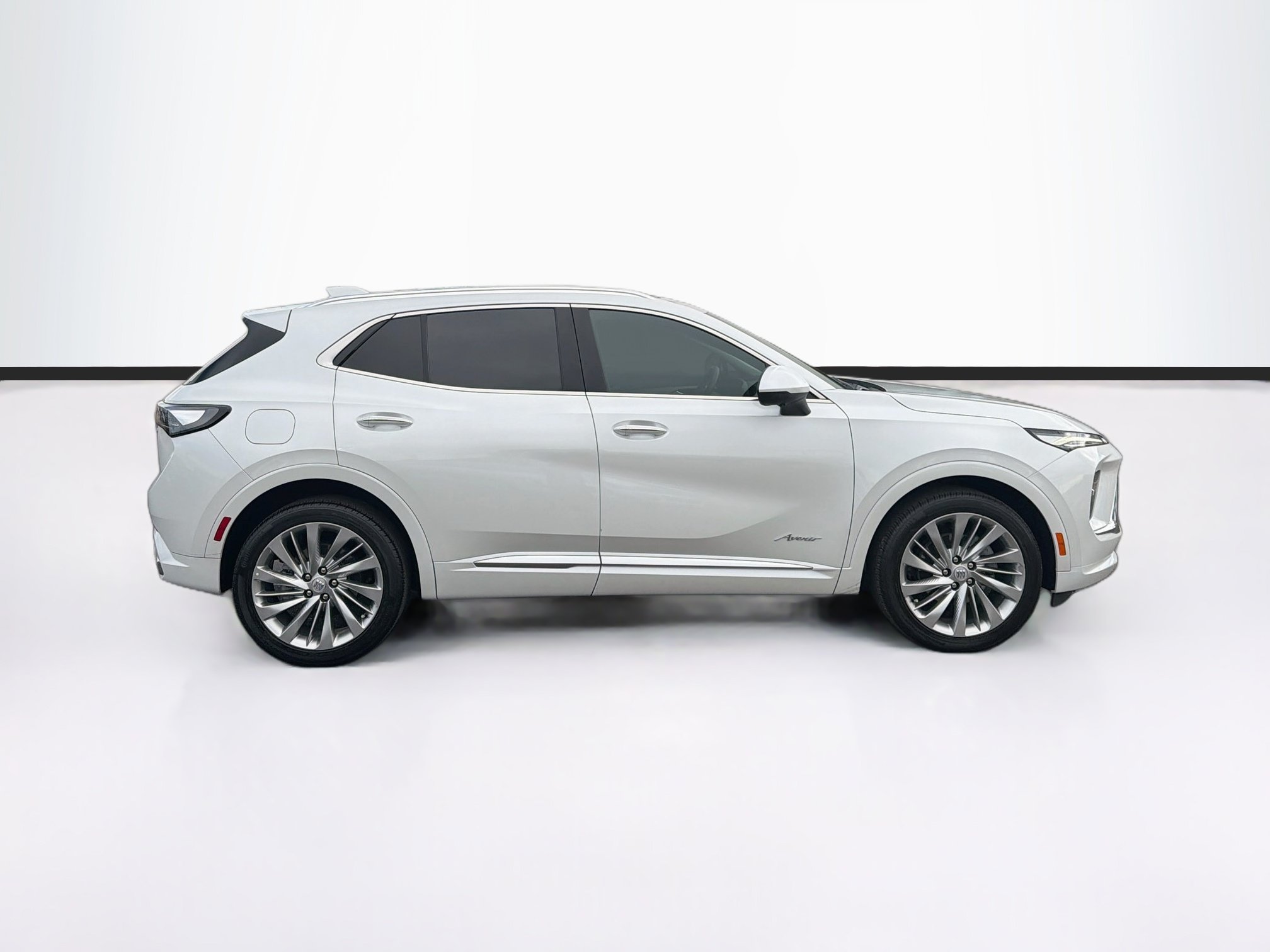 Used 2024 Buick Envision Avenir AWD/4WD image 4