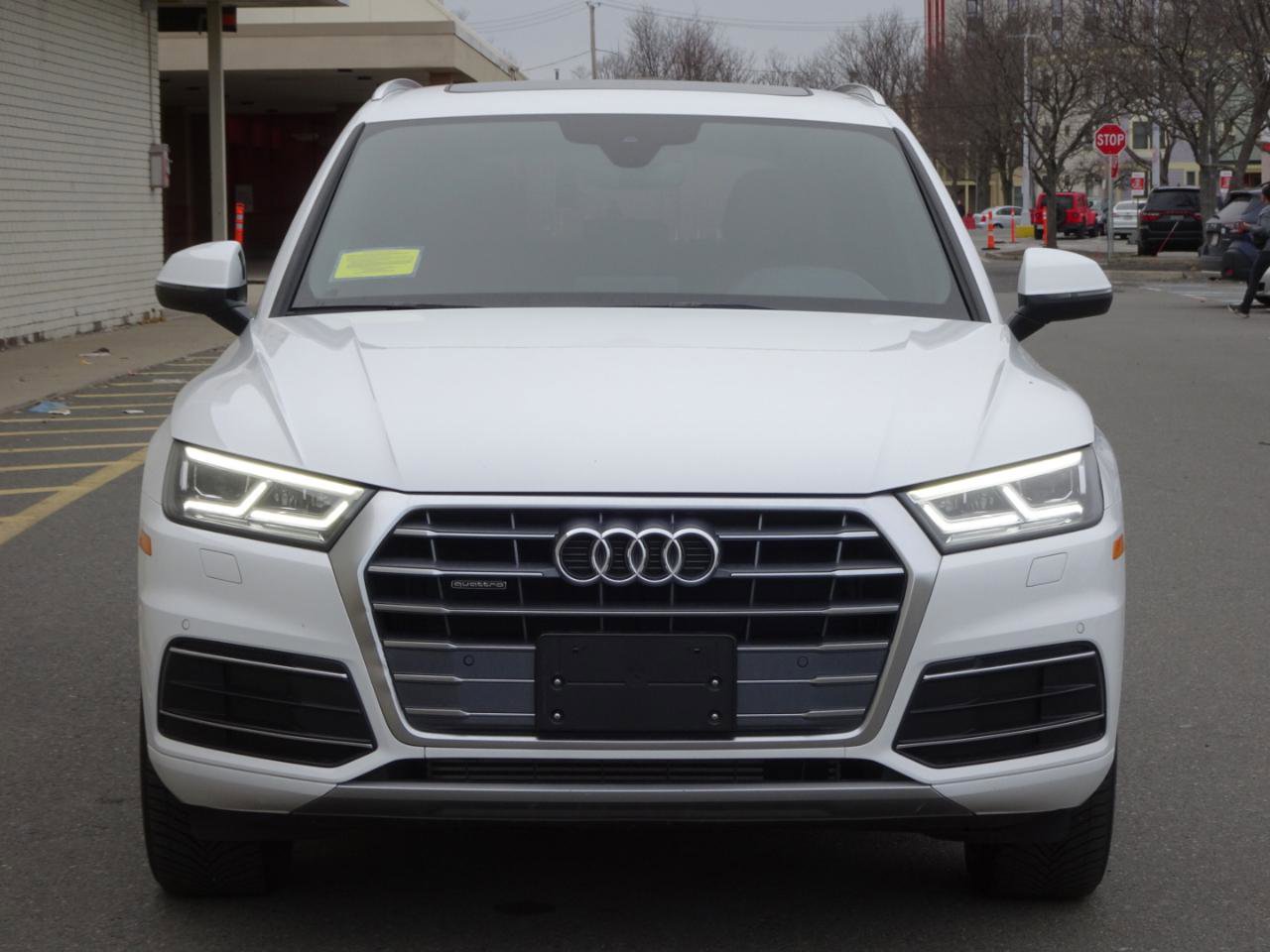 Used 2018 Audi Q5 2.0T Premium Plus w/ Premium Plus Package image 2