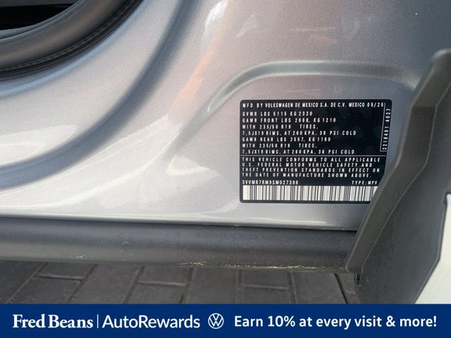 New 2025 Volkswagen Tiguan SE AWD/4WD image 21