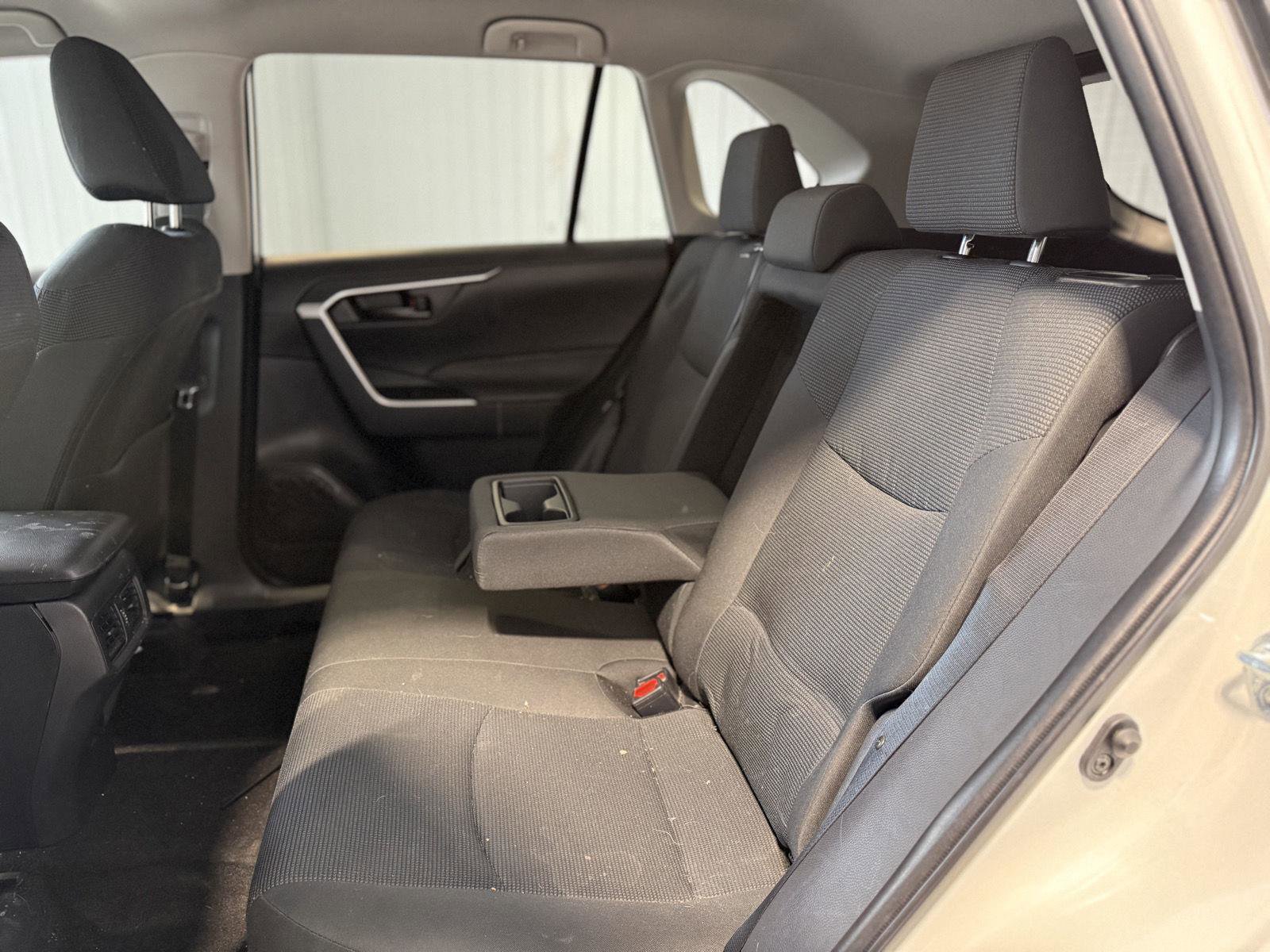 Used 2023 Toyota RAV4 LE image 19