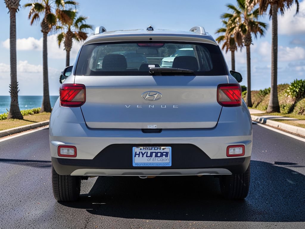 New 2026 Hyundai Venue SEL FWD image 6