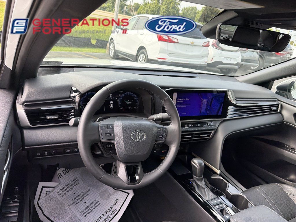 Used 2025 Toyota Camry XSE FWD image 14