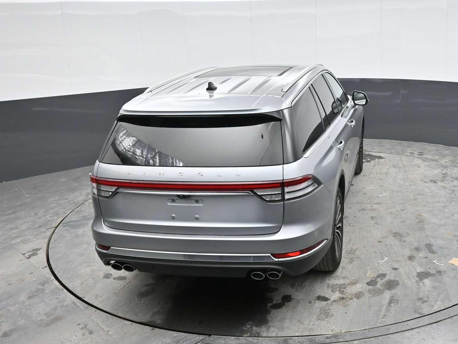 Used 2023 Lincoln Aviator AWD w/ Premium Package image 20
