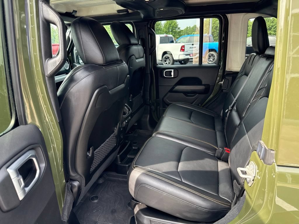 Used 2024 Jeep Wrangler Unlimited Sahara w/ Safety Group AWD/4WD image 15