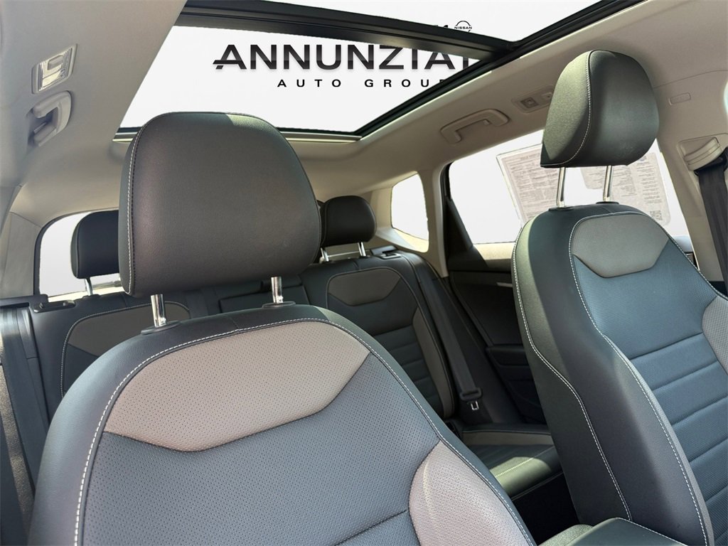 Used 2022 Volkswagen Taos SEL image 16