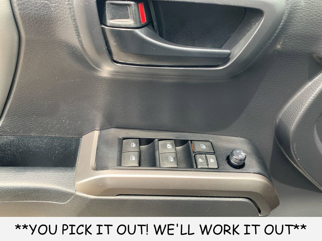 Used 2022 Toyota Tacoma SR5 RWD image 12